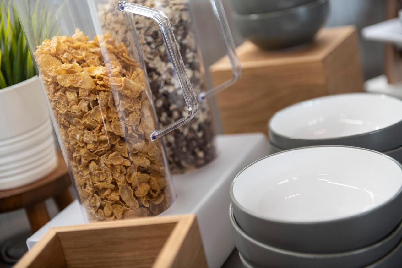 Zum Alten Faehrhaus - Bed & Breakfast Wrohm エクステリア 写真