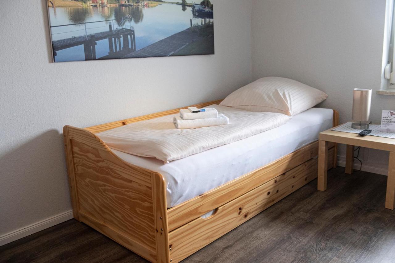 Zum Alten Faehrhaus - Bed & Breakfast Wrohm エクステリア 写真